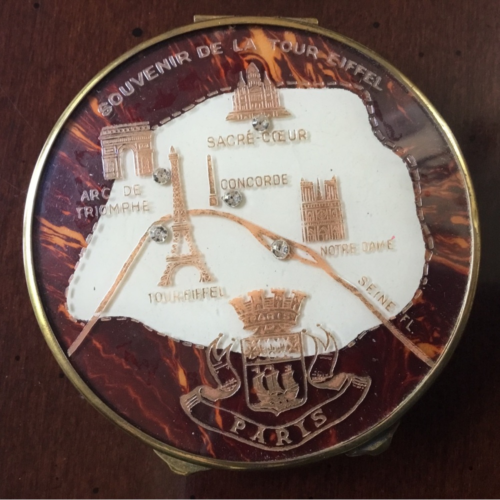Souvenir de La Tour Eiffel Paris Vintage Powder Compact